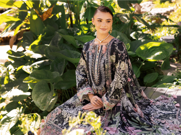 Soft Airy Pakistani Suit